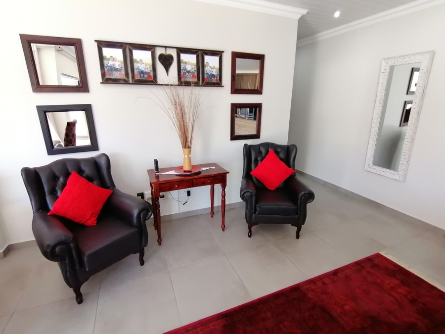 3 Bedroom Property for Sale in Langenhovenpark Free State